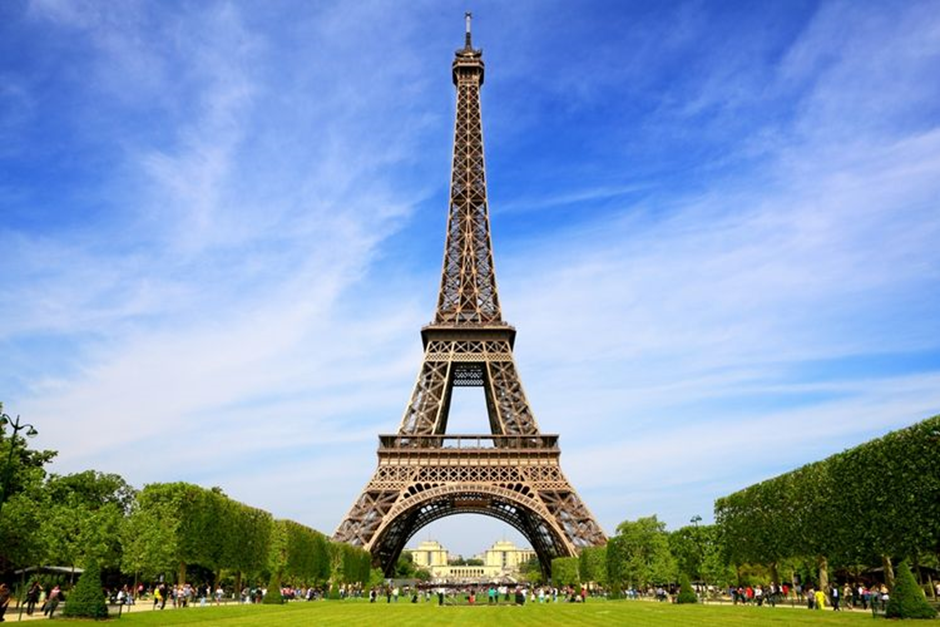 5 TEMPAT WISATA DI PARIS YANG WAJIB DIKUNJUNGI