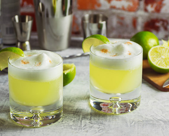 Pisco Sour: Minuman Ikonik dari Peru yang Harus Anda Coba